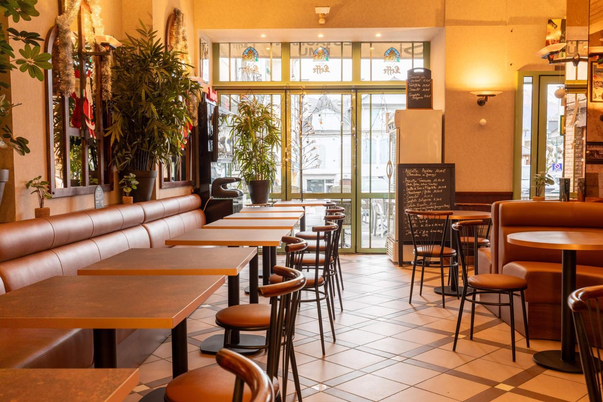 Hôtel Café les Fleurs Argelès-Gazost Extérieur photo